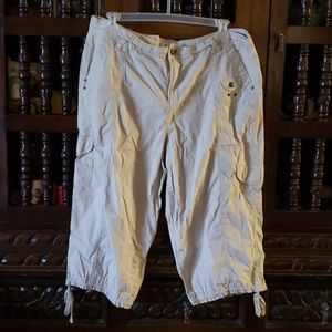 Cargo Capris